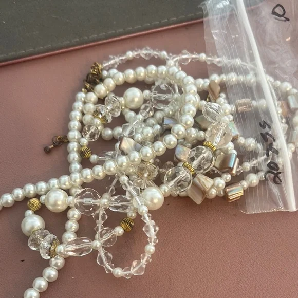 Big lot of repurposing costume jewelry - Picture 3 of 7